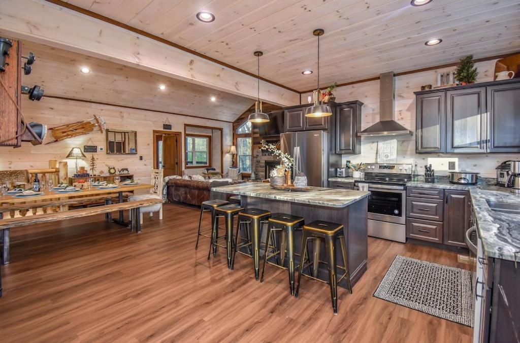 Nordic Mountain Modern Lodge - Family Friendly Luxury Cabin In Walden'S Ridge Sevierville Exterior foto